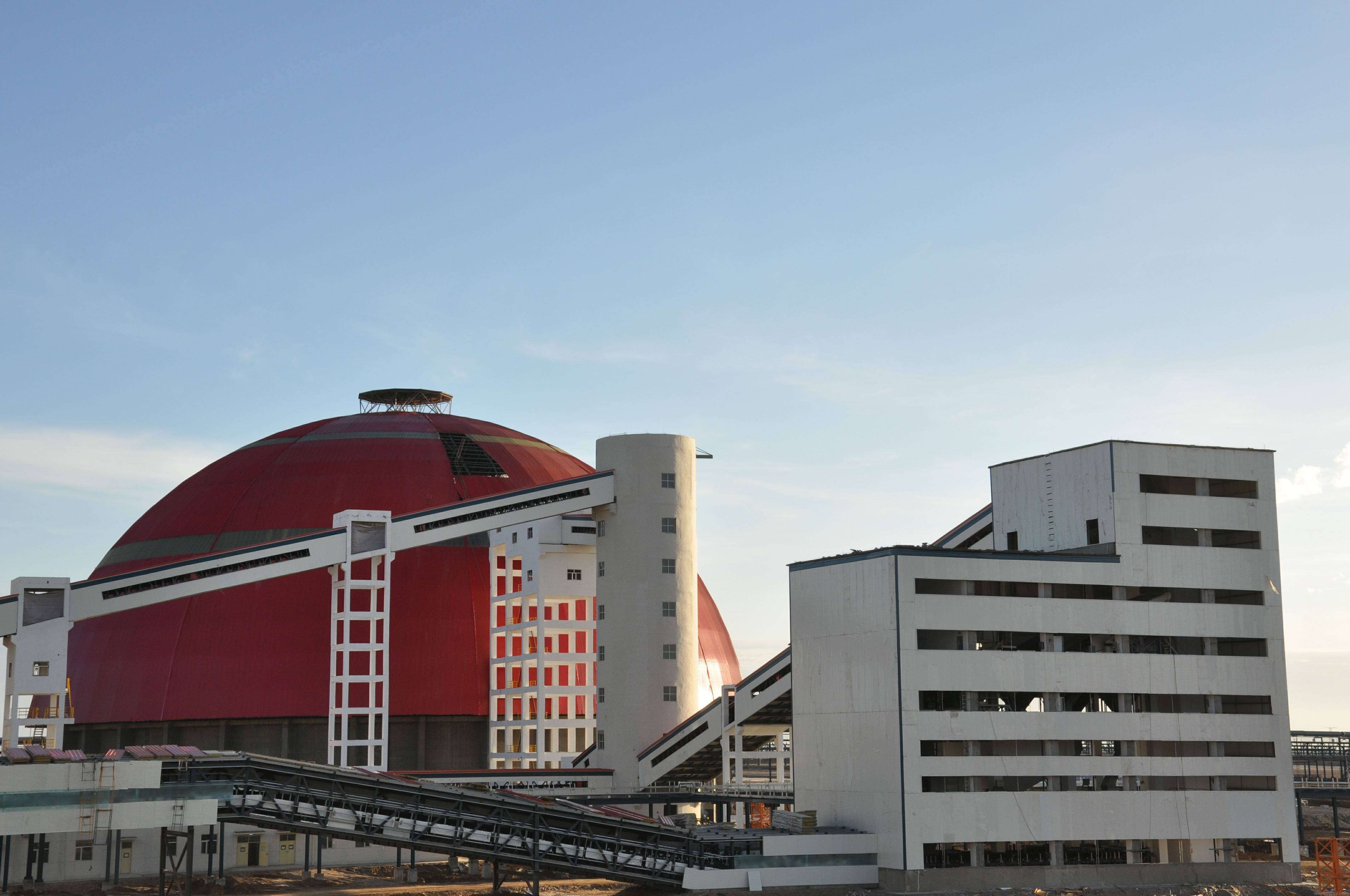 2015年7月11日---新疆五彩灣電廠項目ENR-FNR-10KV發(fā)電機(jī)中性點(diǎn)電阻柜+ENR-JXB-110KV中性點(diǎn)間隙保護(hù)裝置三臺發(fā)貨